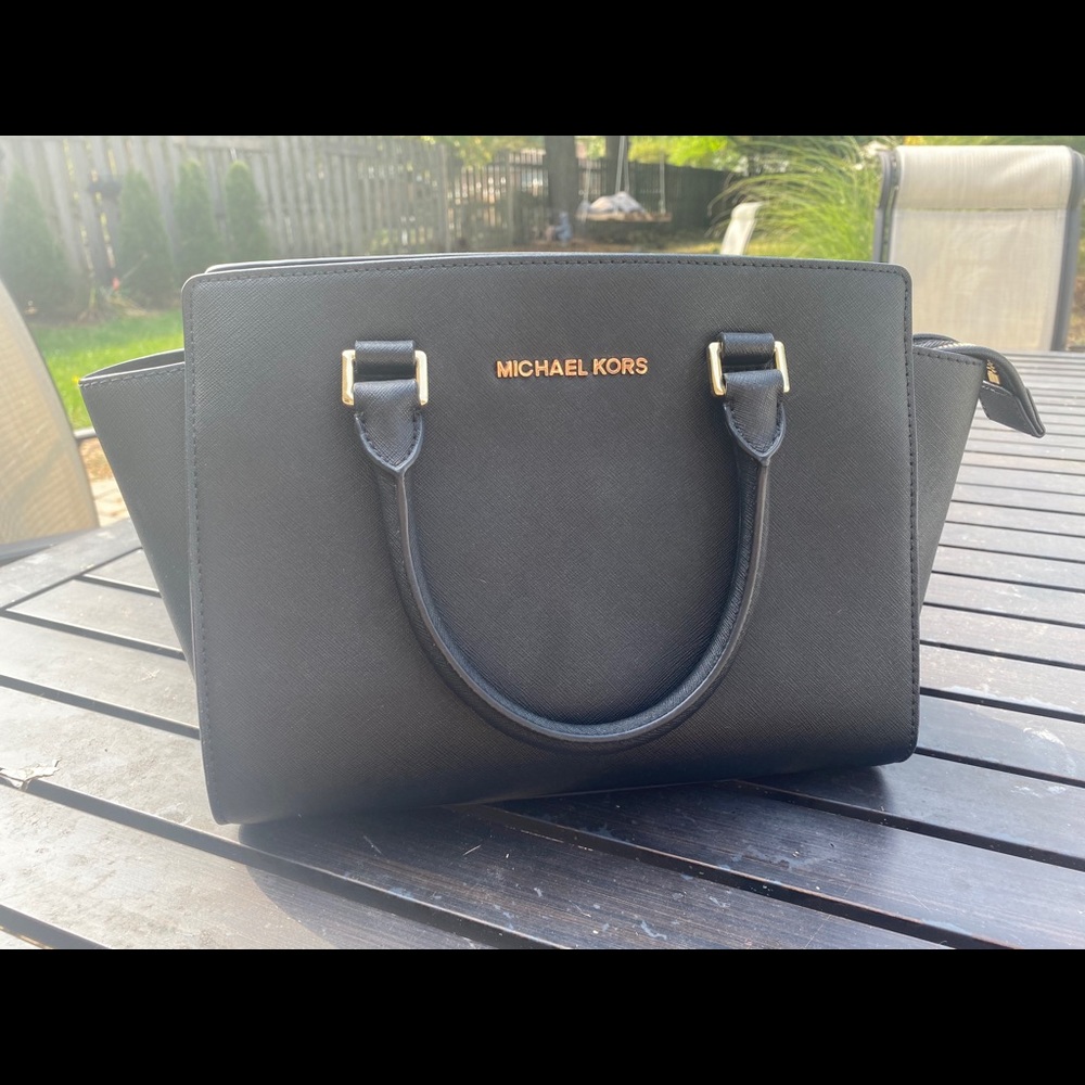 Michael Kors Selma Bag